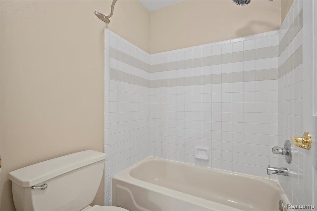 Independence Charter Township, Michigan 48346, United States, 3 Bedrooms Bedrooms, ,4 BathroomsBathrooms,Residential,Active,143604