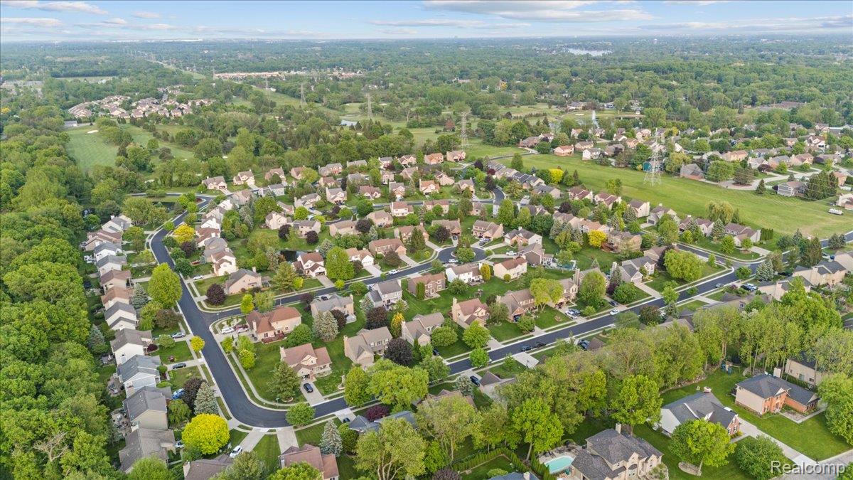 Independence Charter Township, Michigan 48346, United States, 3 Bedrooms Bedrooms, ,4 BathroomsBathrooms,Residential,Active,143604