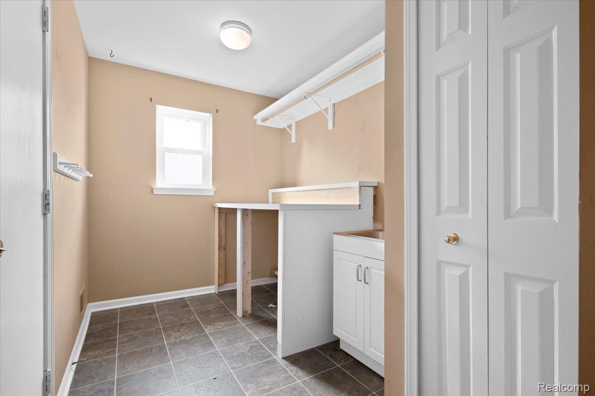 Independence Charter Township, Michigan 48346, United States, 3 Bedrooms Bedrooms, ,4 BathroomsBathrooms,Residential,Active,143604