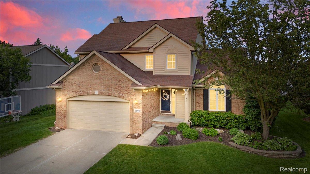 Independence Charter Township, Michigan 48346, United States, 3 Bedrooms Bedrooms, ,4 BathroomsBathrooms,Residential,Active,143604