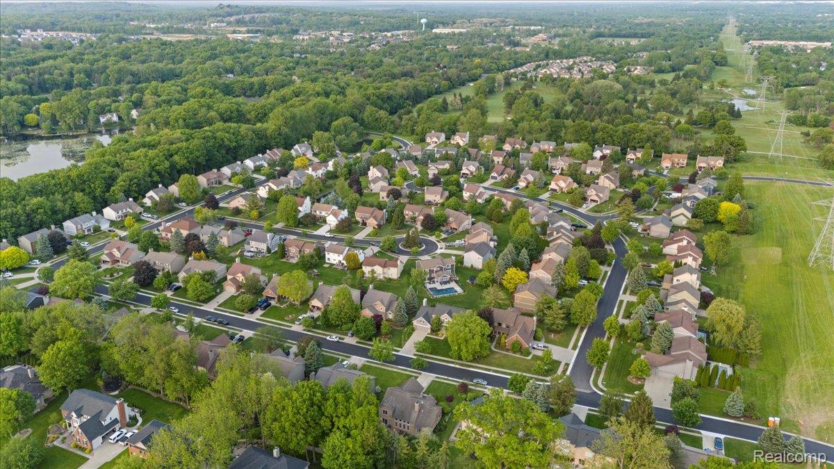 Independence Charter Township, Michigan 48346, United States, 3 Bedrooms Bedrooms, ,4 BathroomsBathrooms,Residential,Active,143604