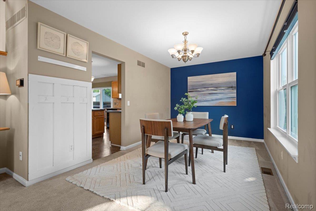 Independence Charter Township, Michigan 48346, United States, 3 Bedrooms Bedrooms, ,4 BathroomsBathrooms,Residential,Active,143604