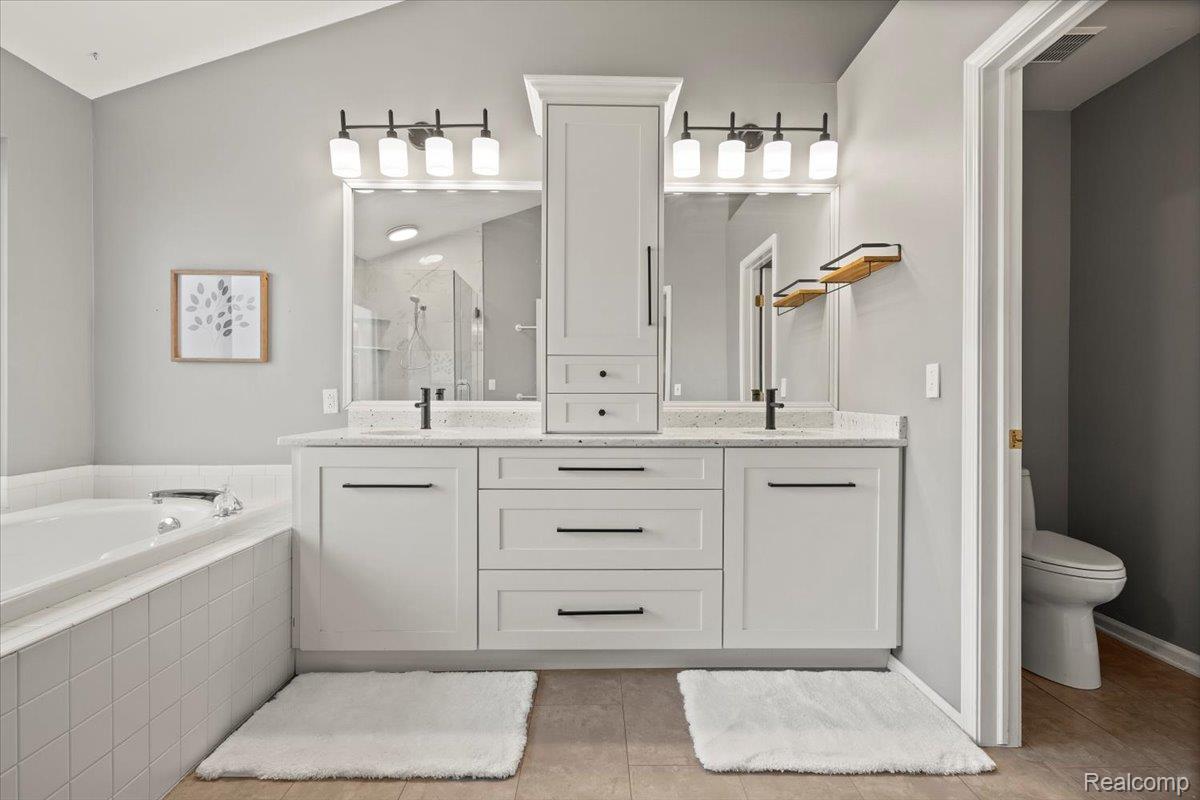 Independence Charter Township, Michigan 48346, United States, 3 Bedrooms Bedrooms, ,4 BathroomsBathrooms,Residential,Active,143604