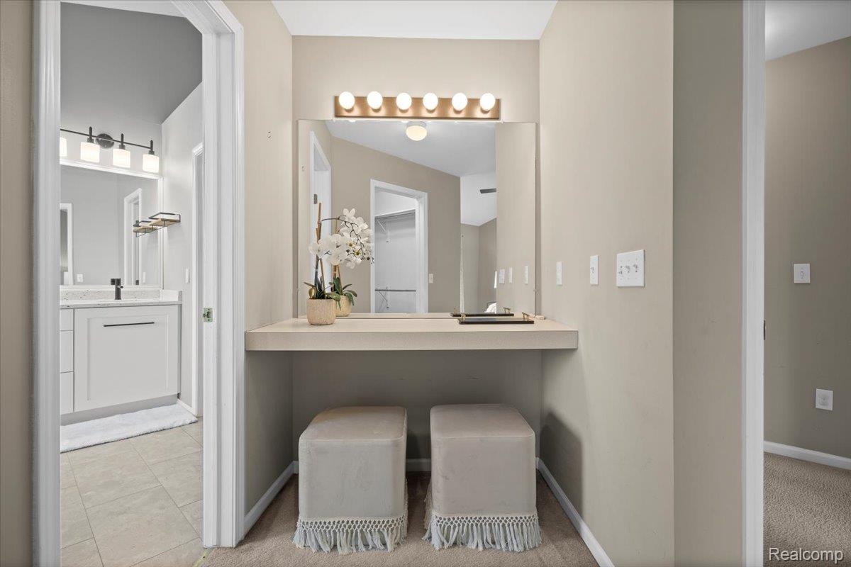 Independence Charter Township, Michigan 48346, United States, 3 Bedrooms Bedrooms, ,4 BathroomsBathrooms,Residential,Active,143604