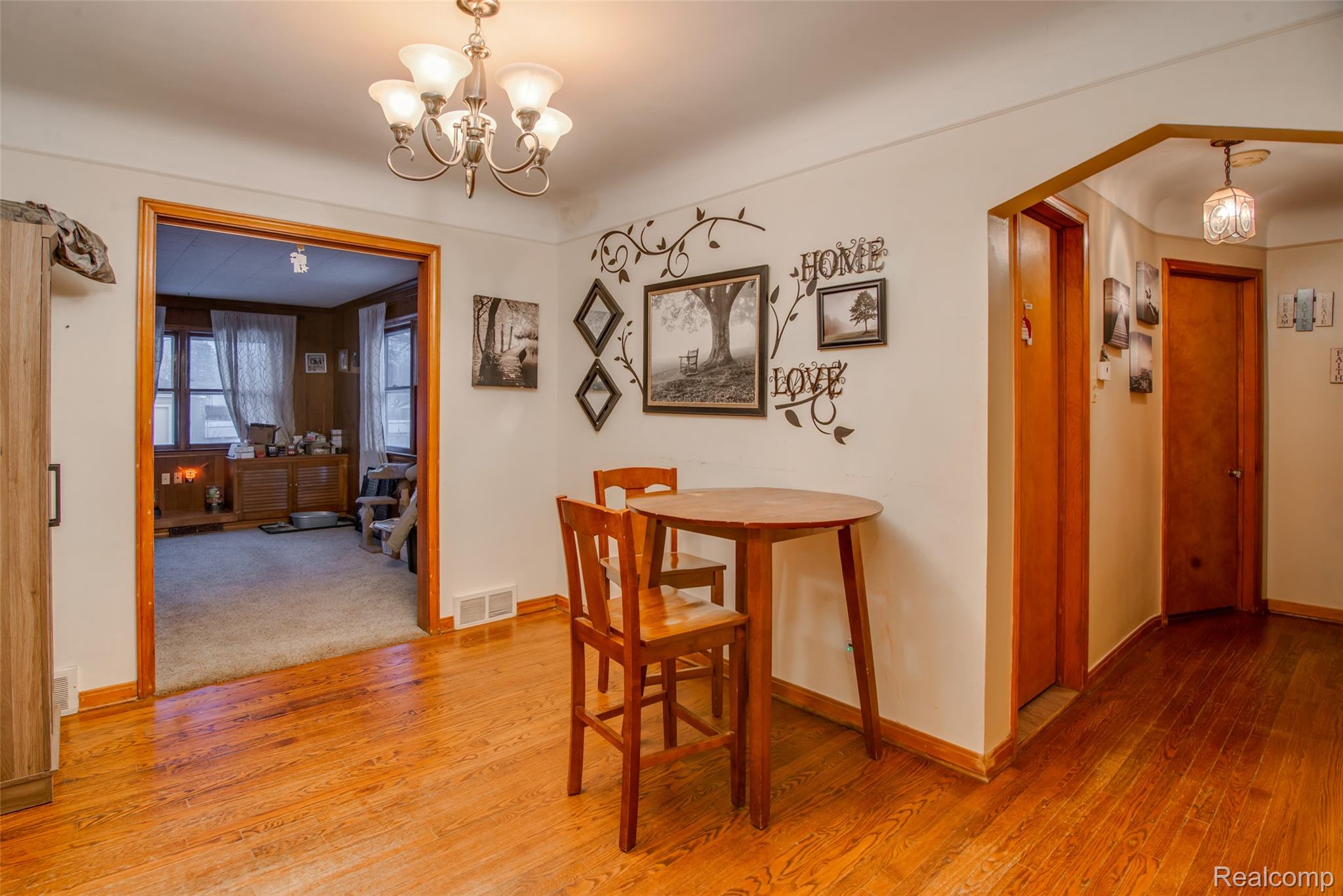 21858 Pleasant Avenue