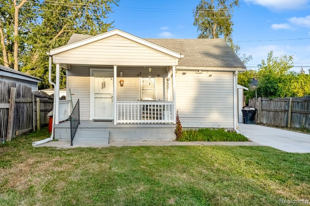 6426 Artesian Street