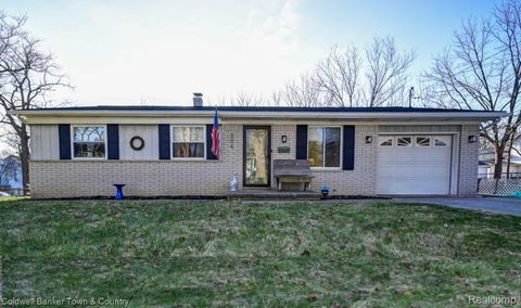 304 John Street Holly Village MI 48442