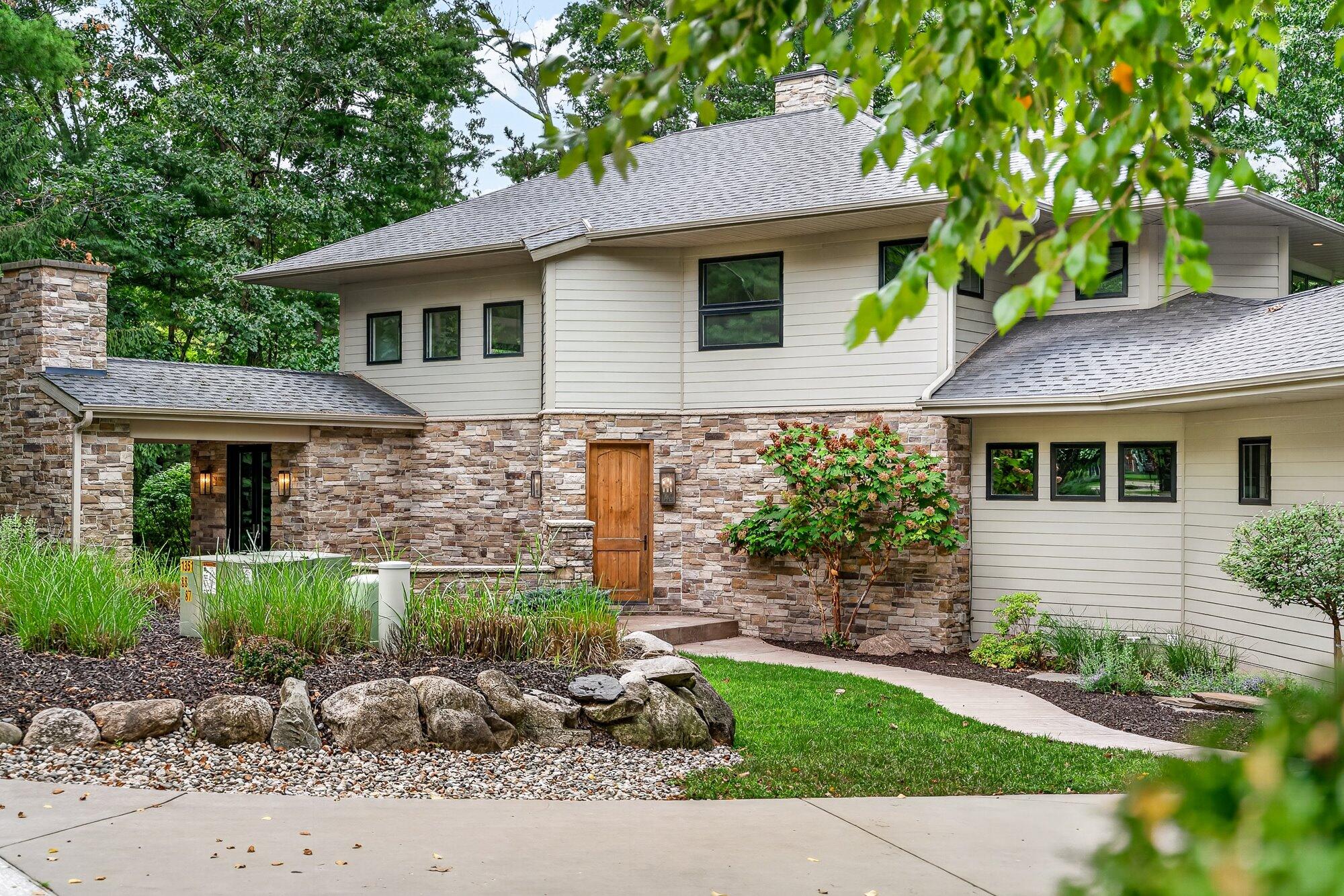 2246 Shelter Pointe Drive