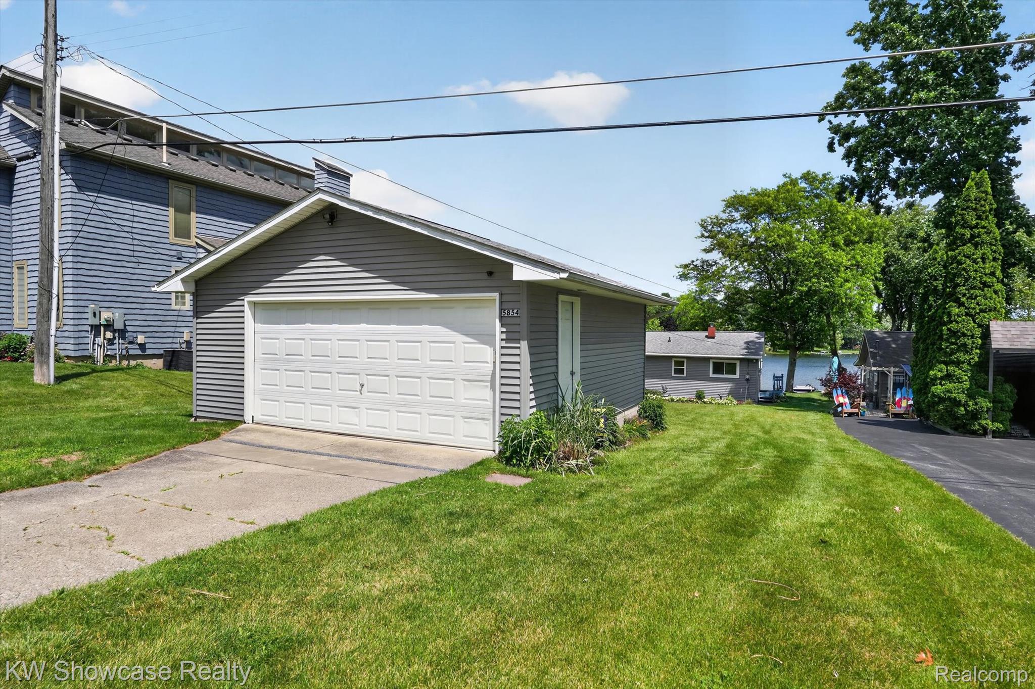 5854 Bullard Road