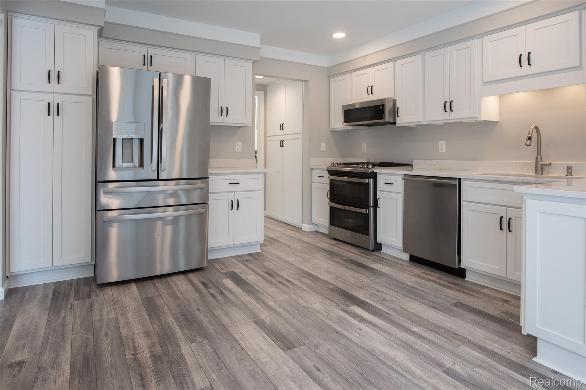 2677 Williamsburg Circle