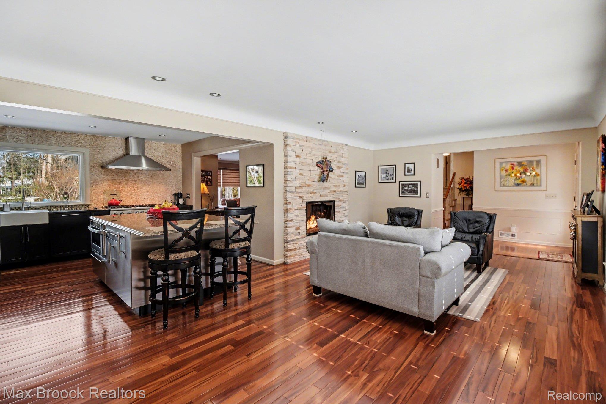 22724 King Richard Court