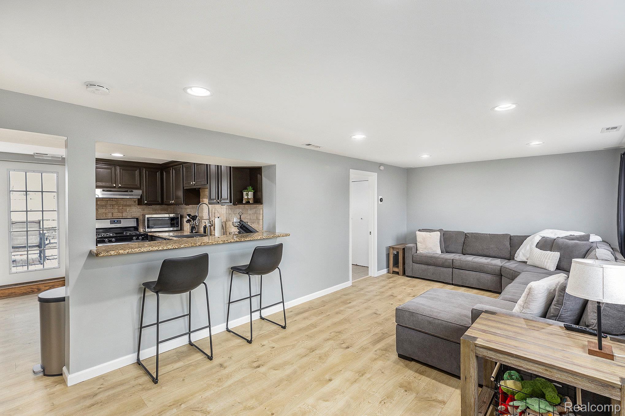 43752 Goldberg Drive