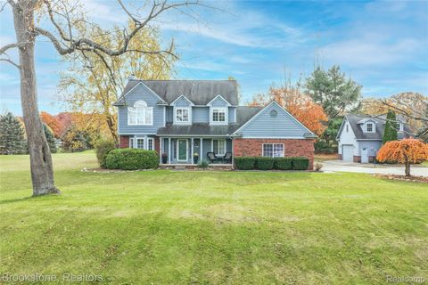 12567 BLUEBERRY Lane Springfield Charter Township MI 48350