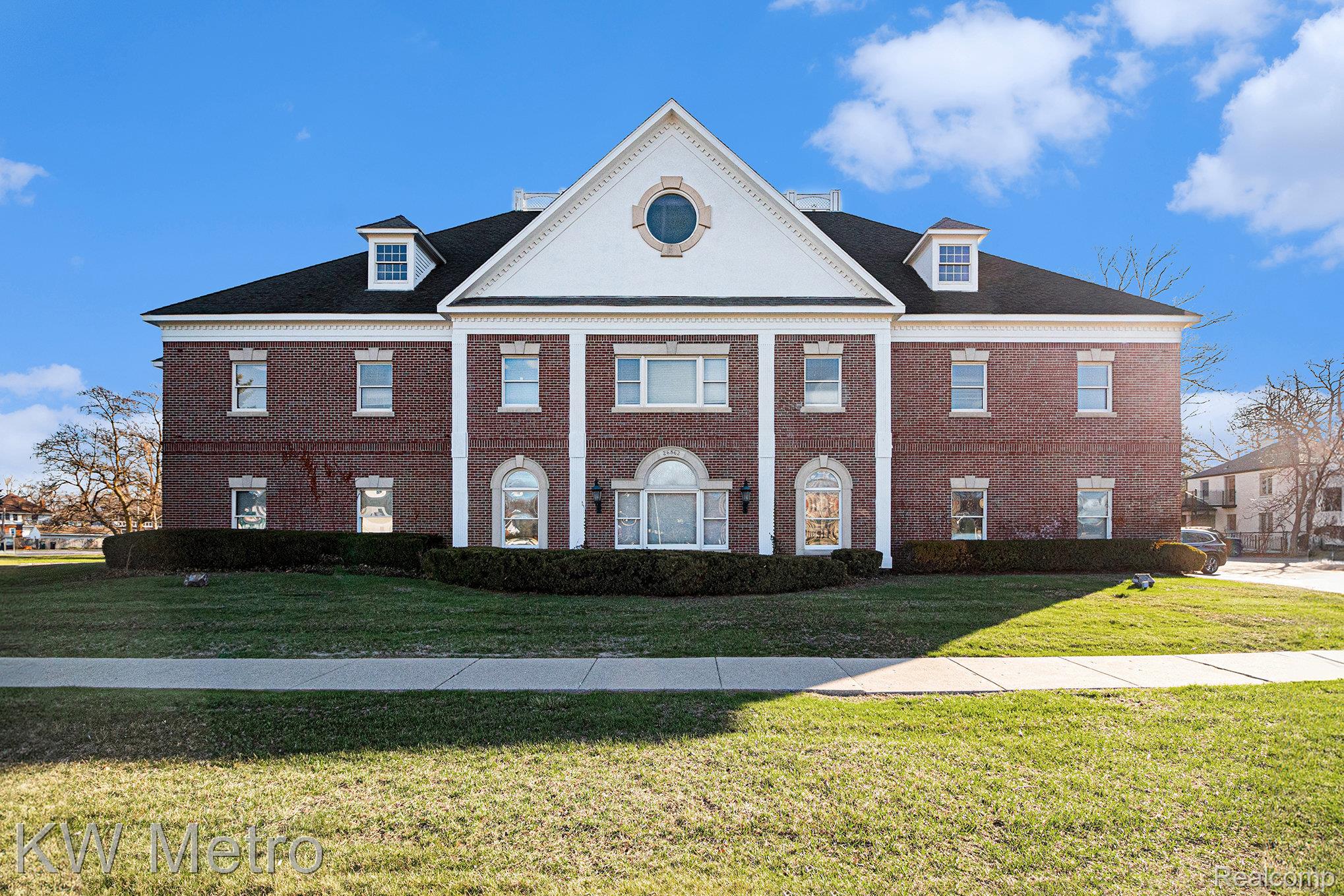 26862 Woodward Avenue 102