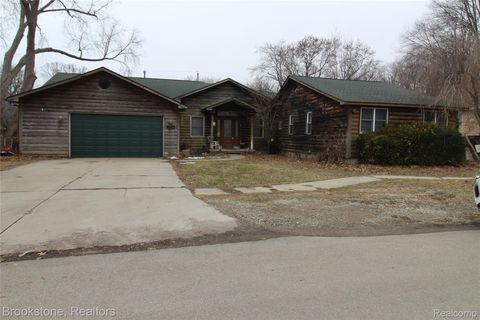 27796 Moran Street Harrison Charter Township MI 48045