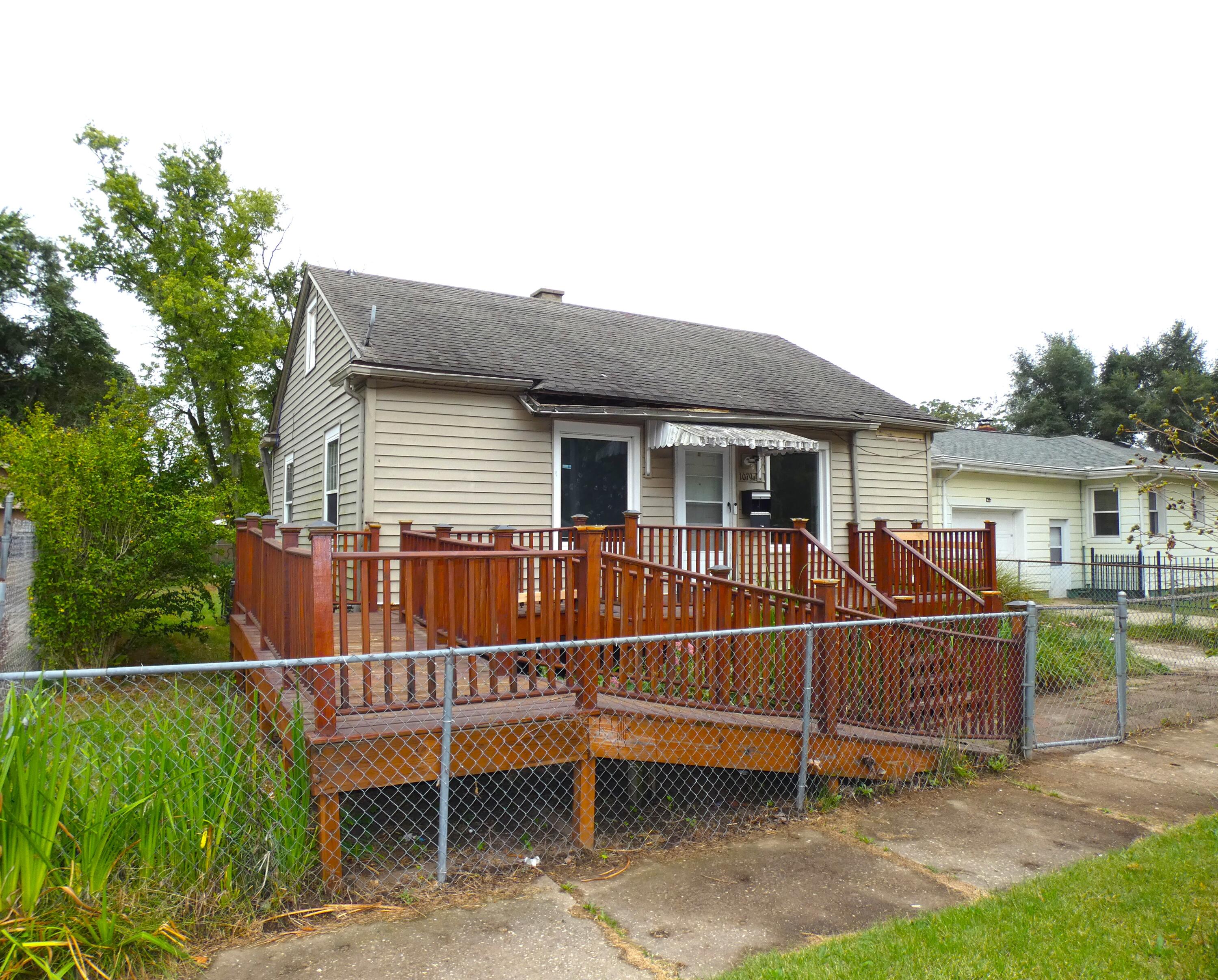 1079 Hurd Avenue
