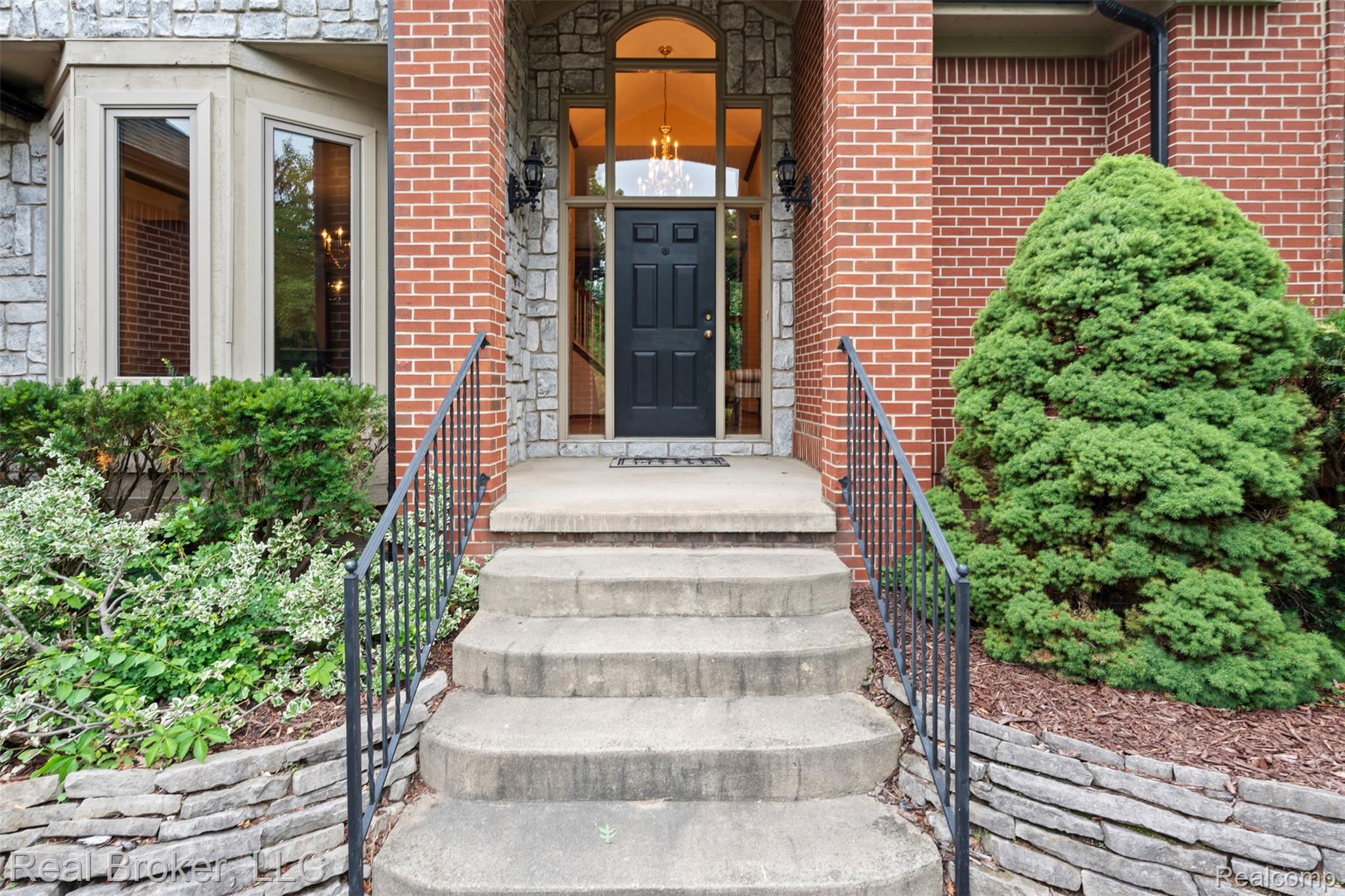 260 Forest Crest Drive