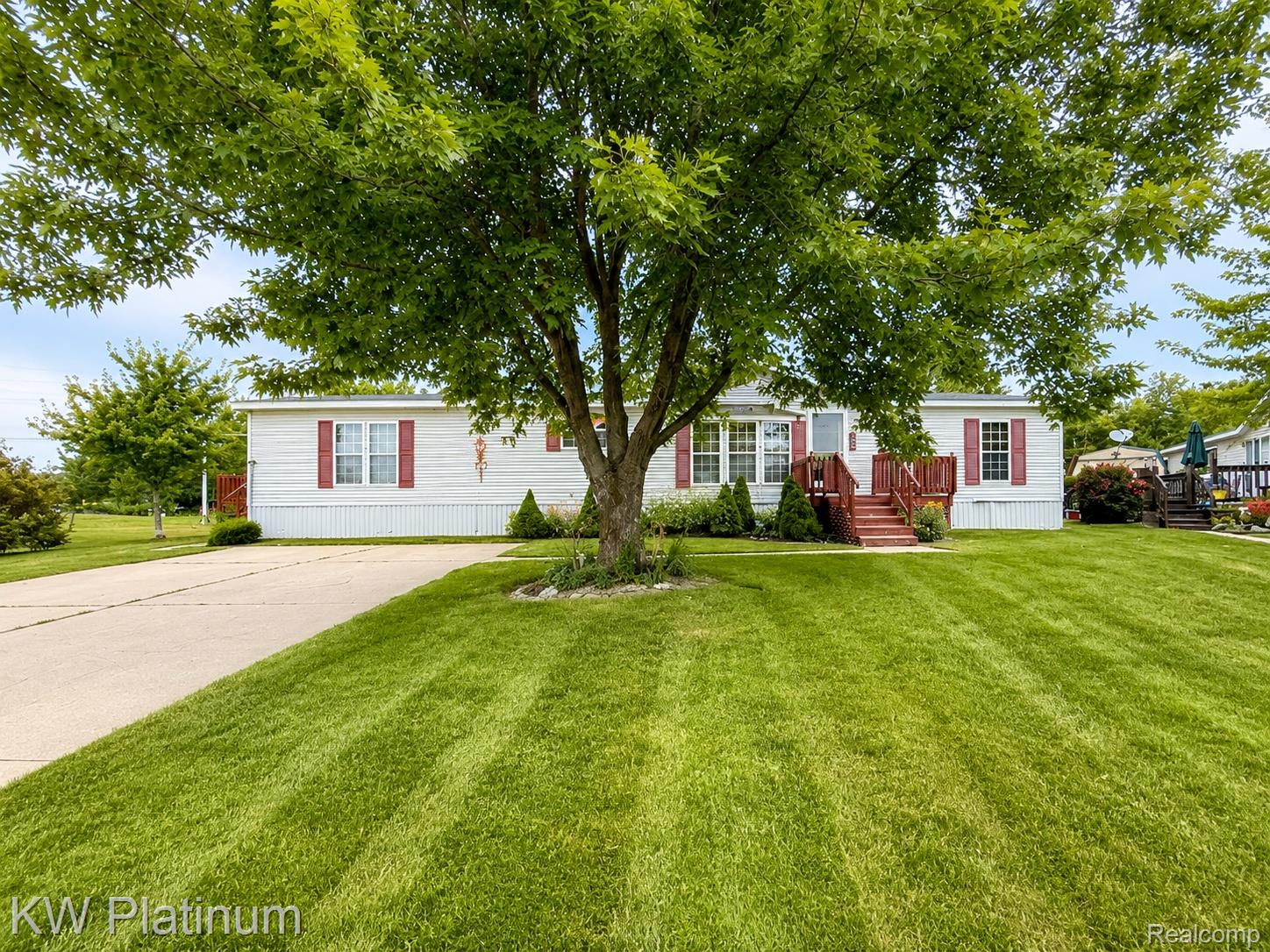 1225 Orchard Lane