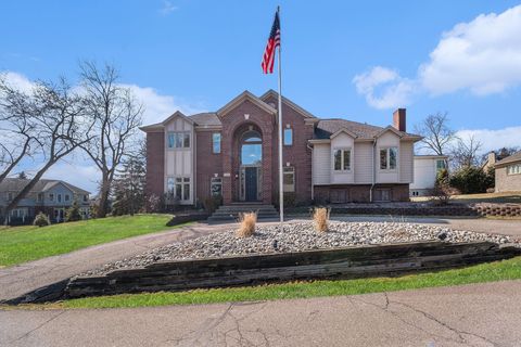 3878 SUNSET Boulevard Orchard Lake Village City MI 48324