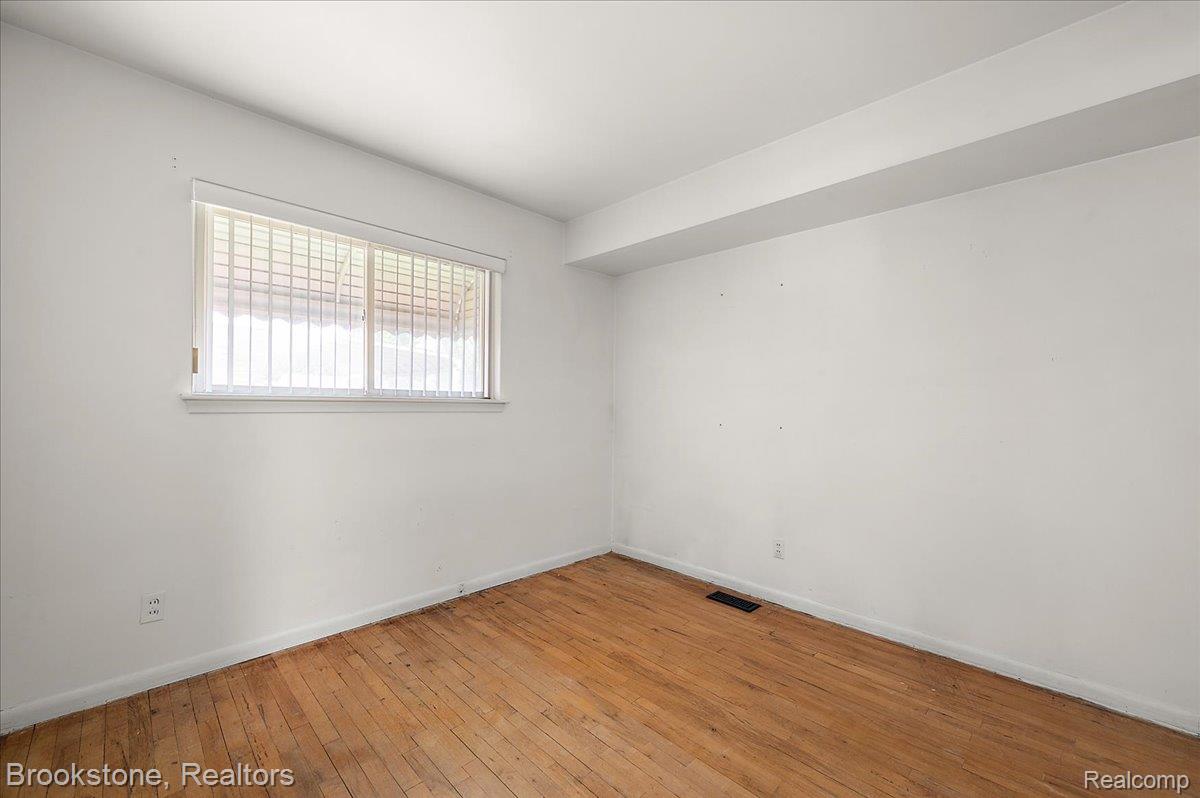 31739 Iroquois Drive