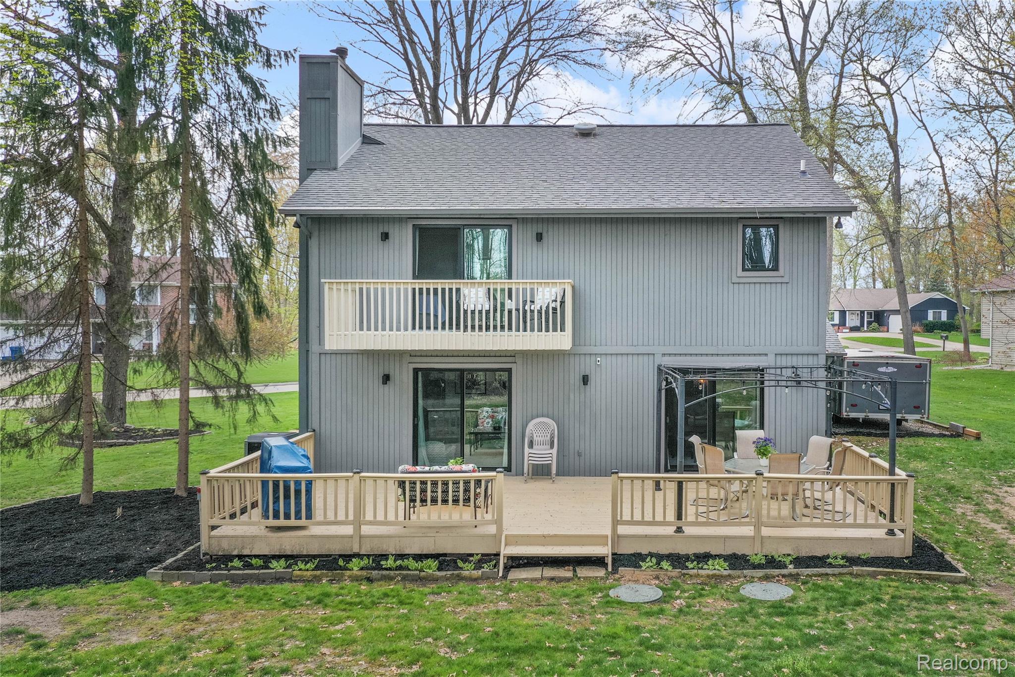 961 Cedar Oaks Trail