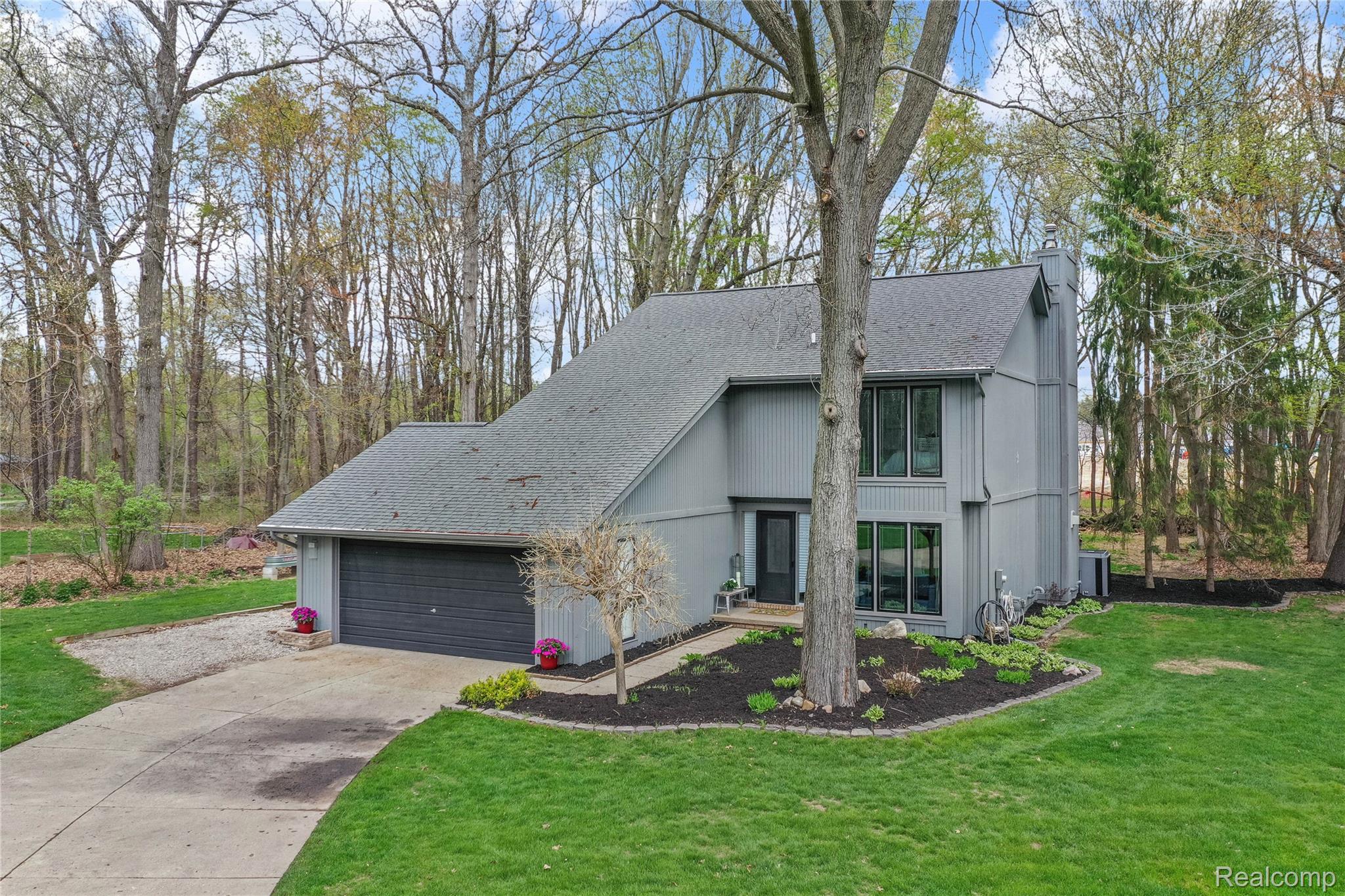 961 Cedar Oaks Trail