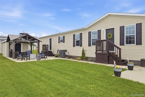 Photo of 11197 Dogwood Court, Green Oak Township, MI 48178 (MLS # 20261032263)