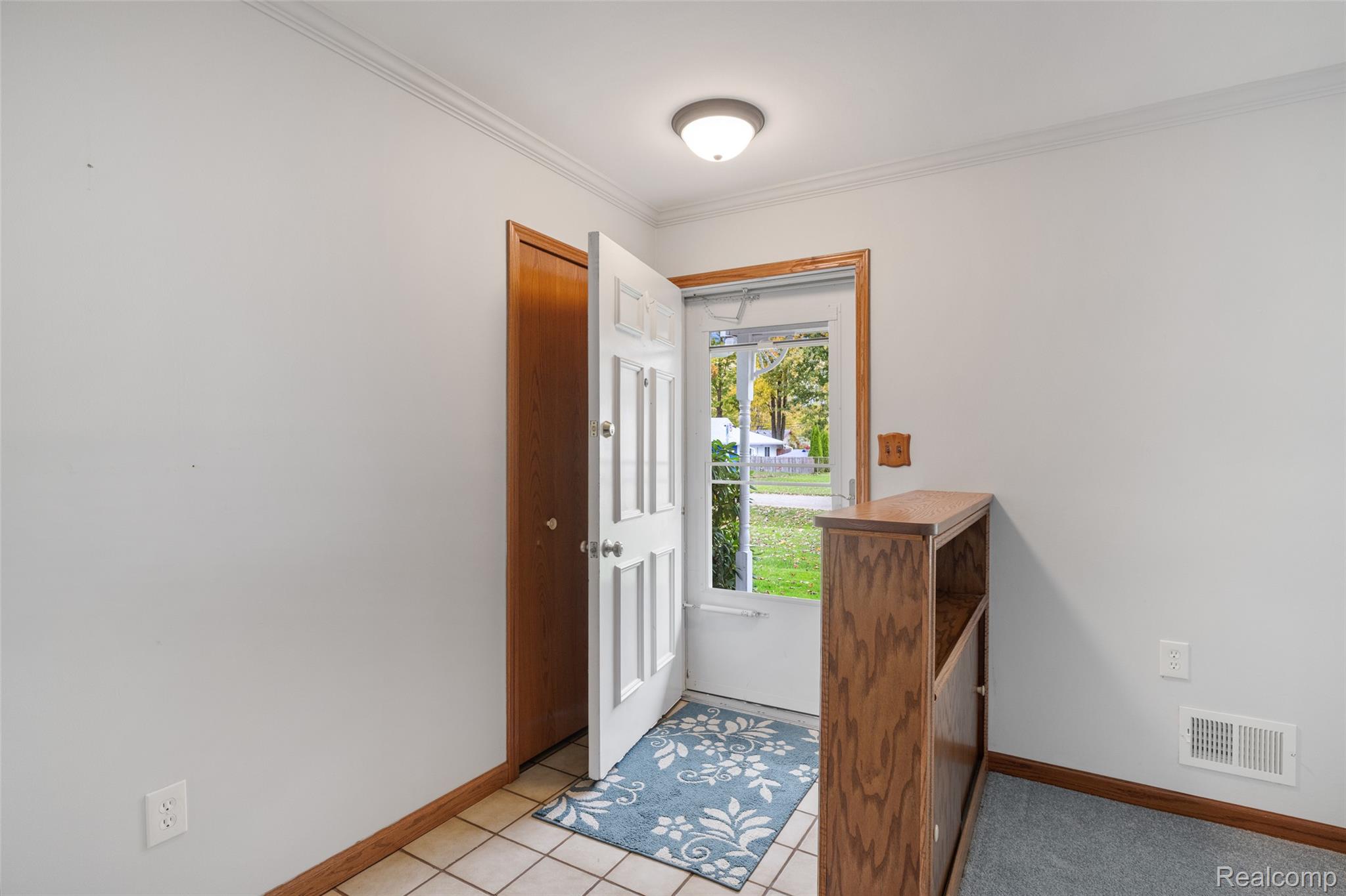 27800 Ponchartrain Street