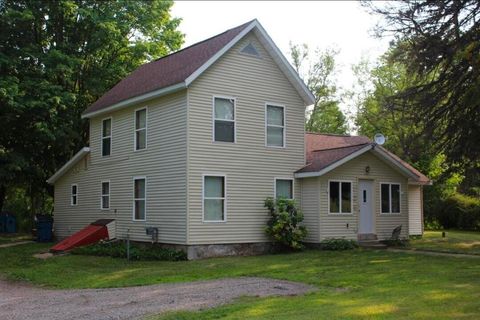 123 W Walnut Street Stanton City MI 48888