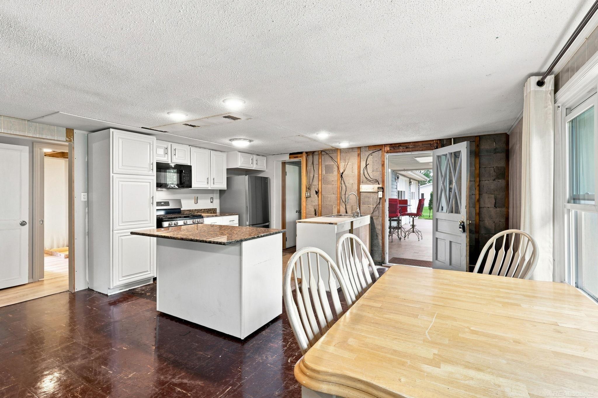 3048 N Wadhams Road