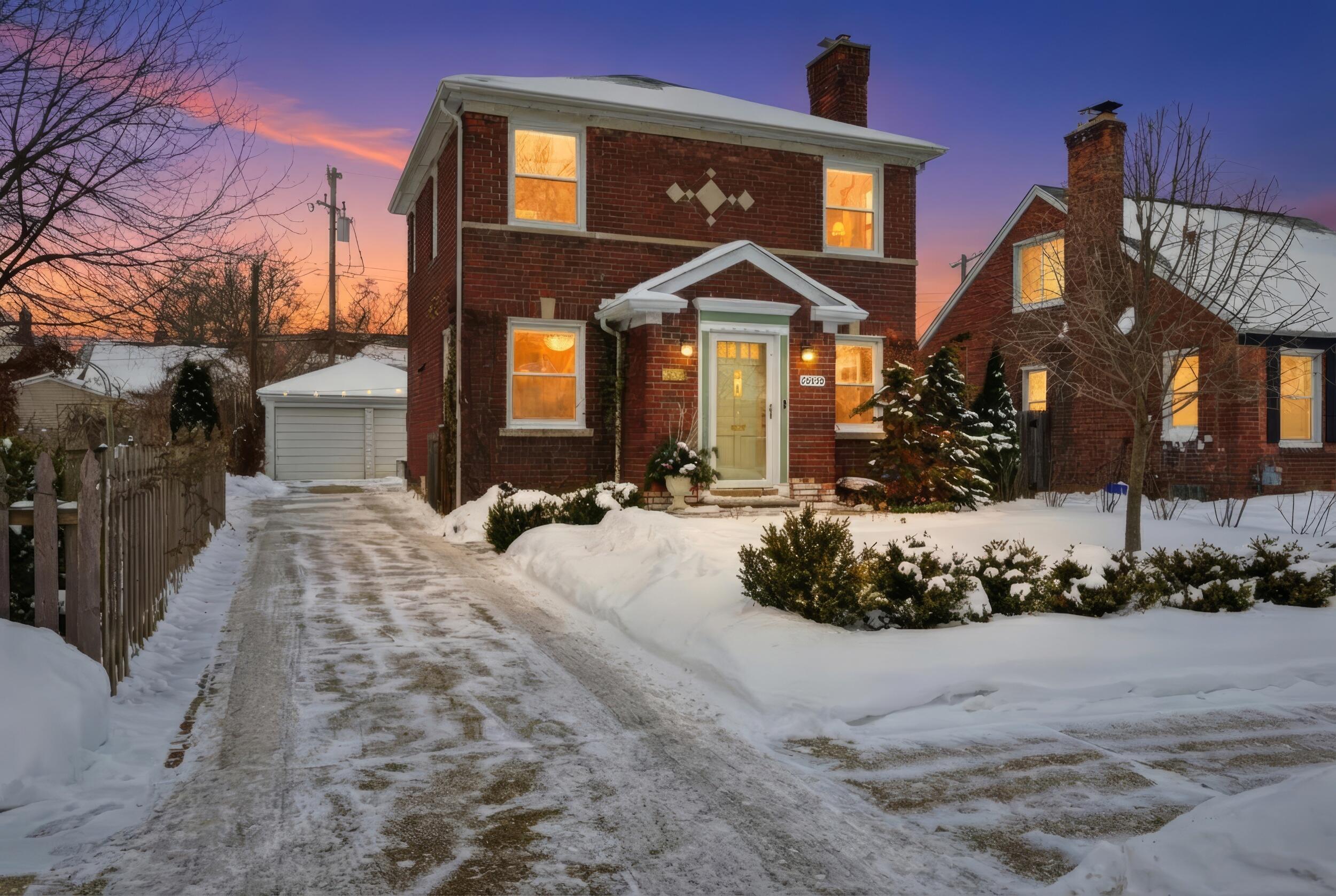 20457 Gardendale Street