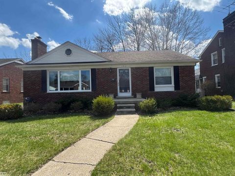 21910 Englehardt Street St Clair Shores City MI 48080