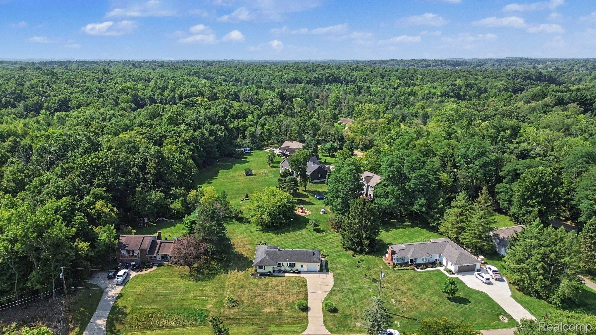 7595 Ledgewood Drive