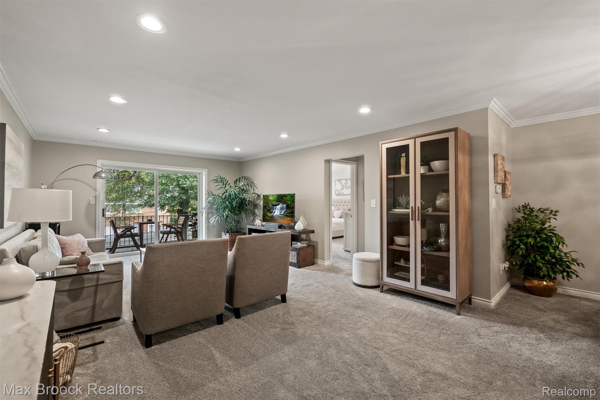 1115 N Old Woodward Avenue