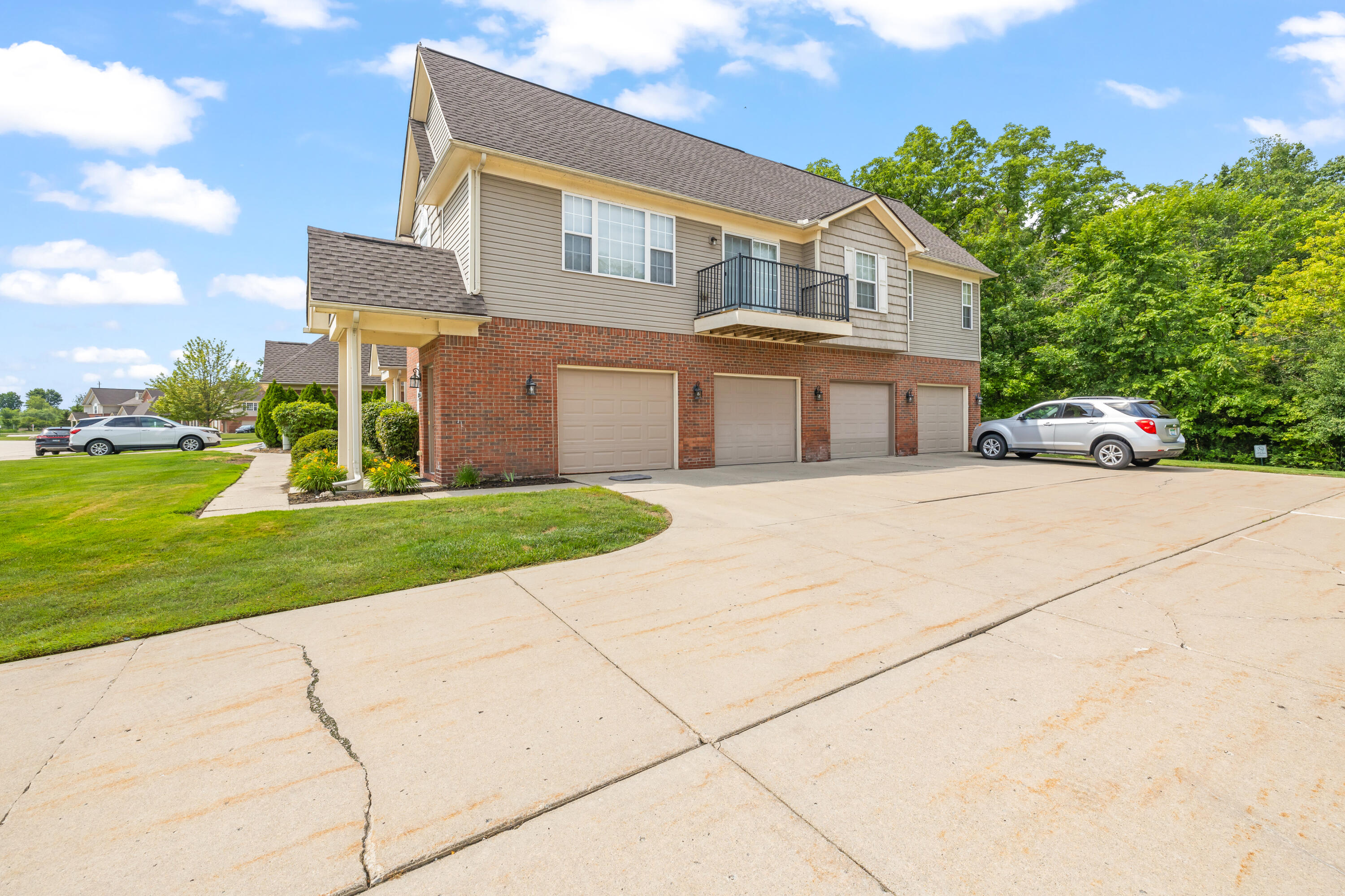 27333 Hidden Oaks Drive