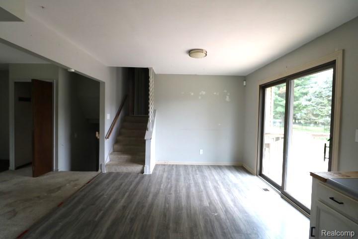 1440 E Sawdust Corners Road