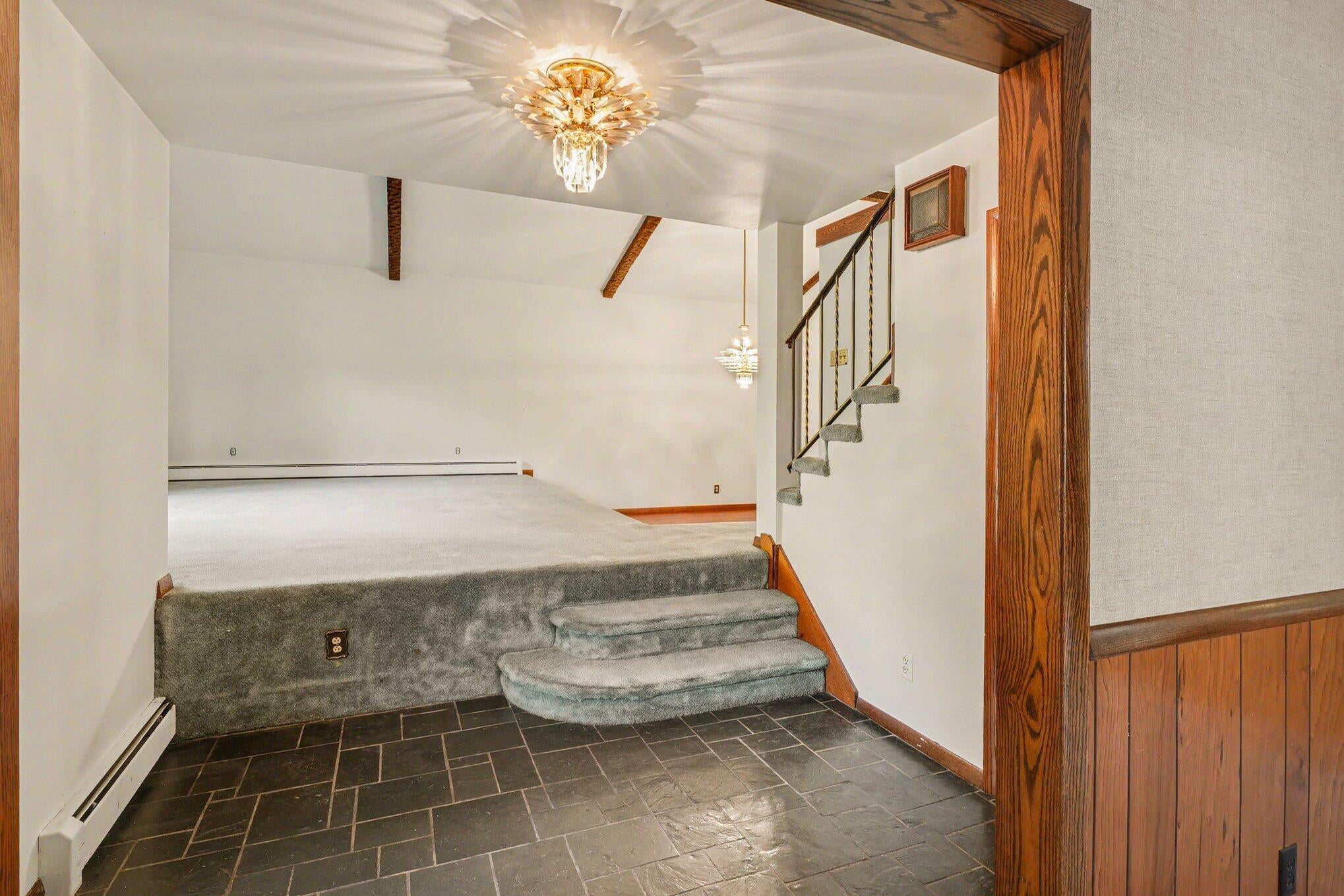204 Knoll Drive