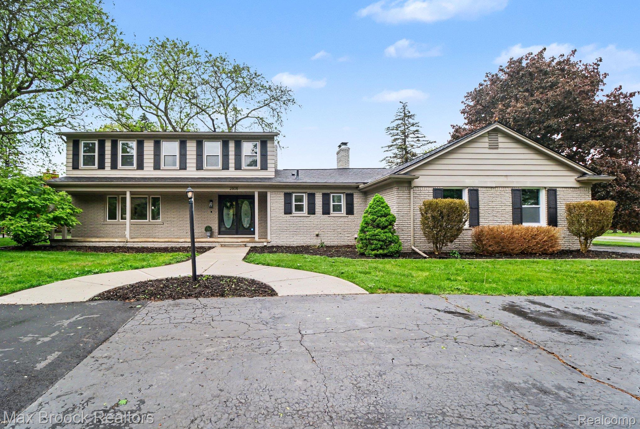 2808 Donegal Drive