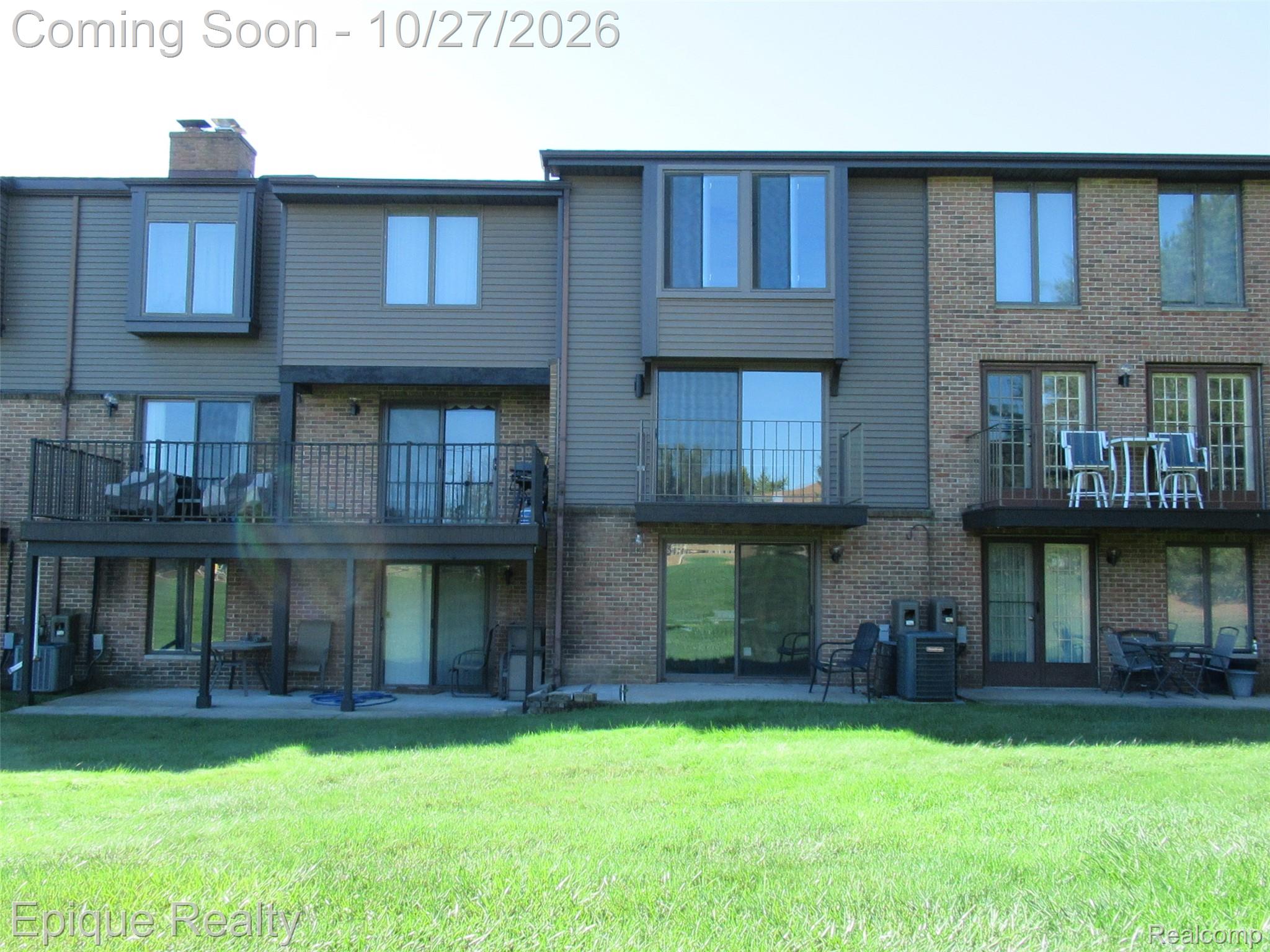 2500 River Road W River Road 45