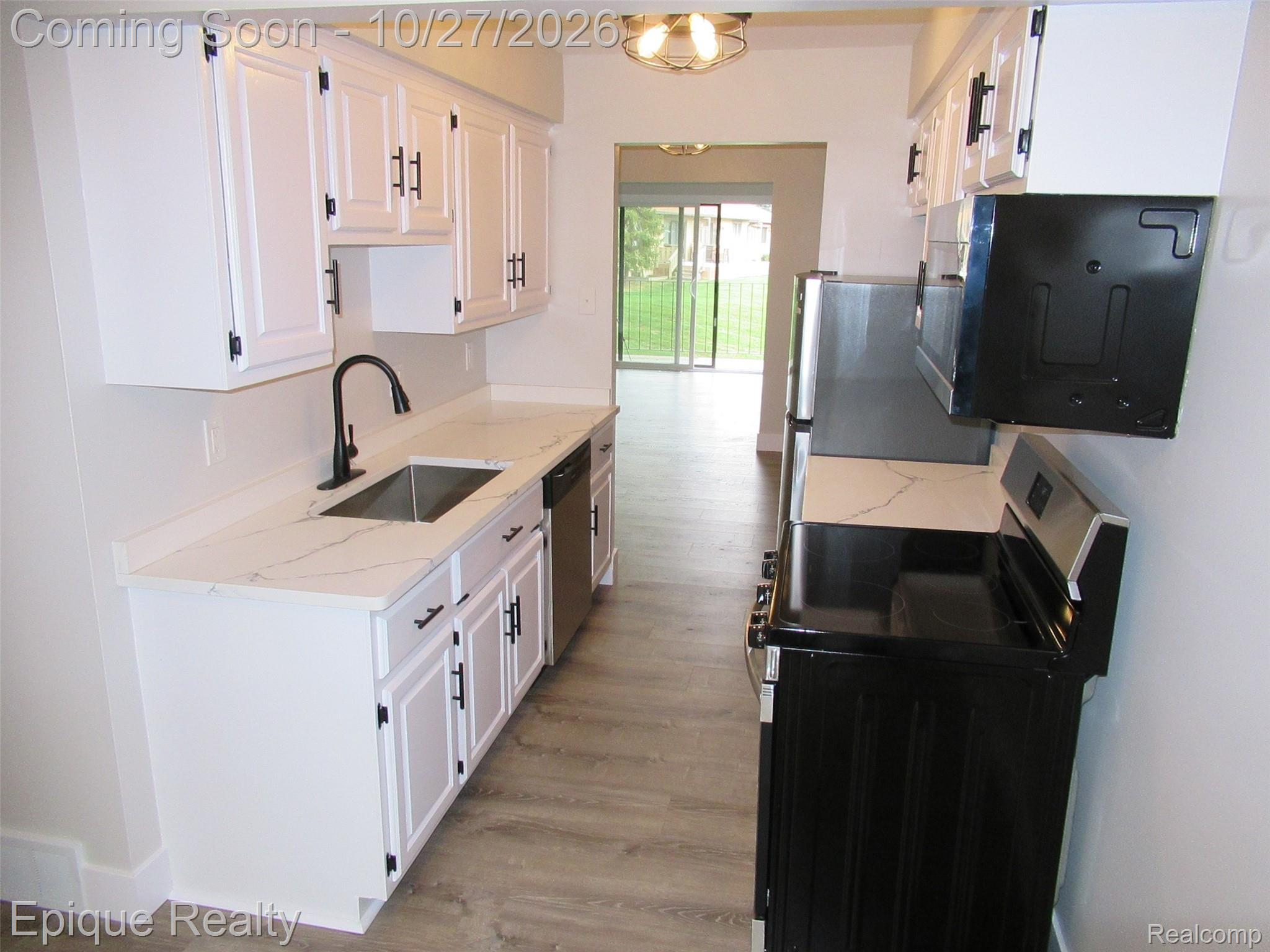 2500 River Road W River Road 45