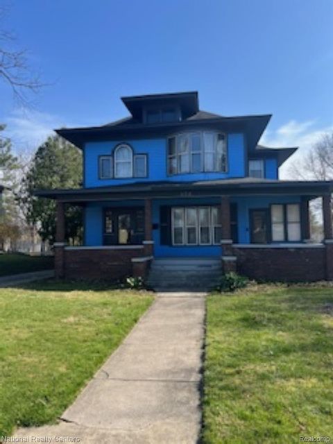 404 MAIN Street Fenton City MI 48430