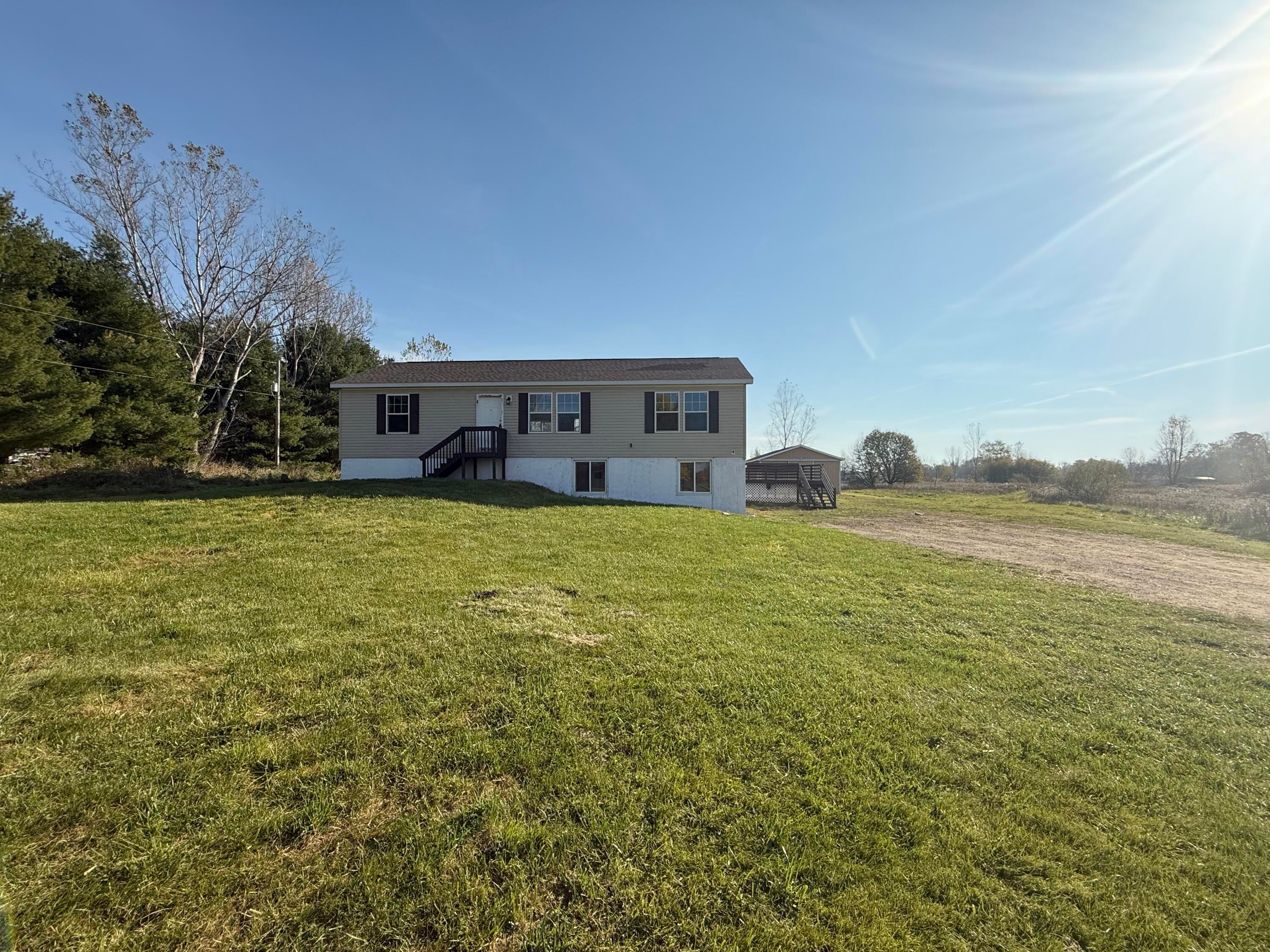 793 S Lacey Lake Road