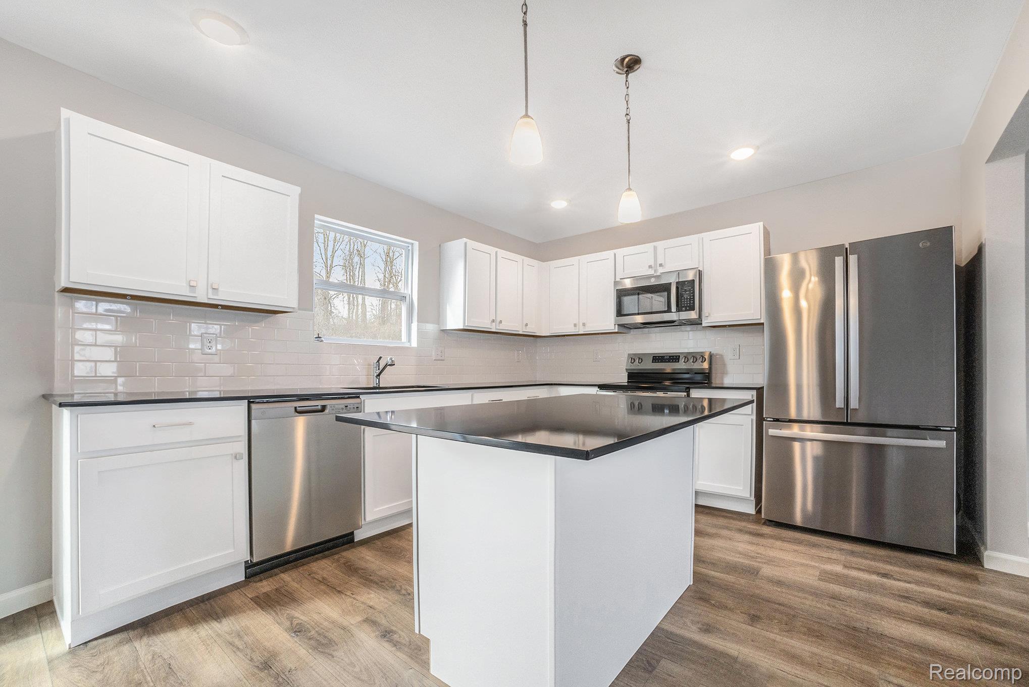 2261 Plum Tree Court