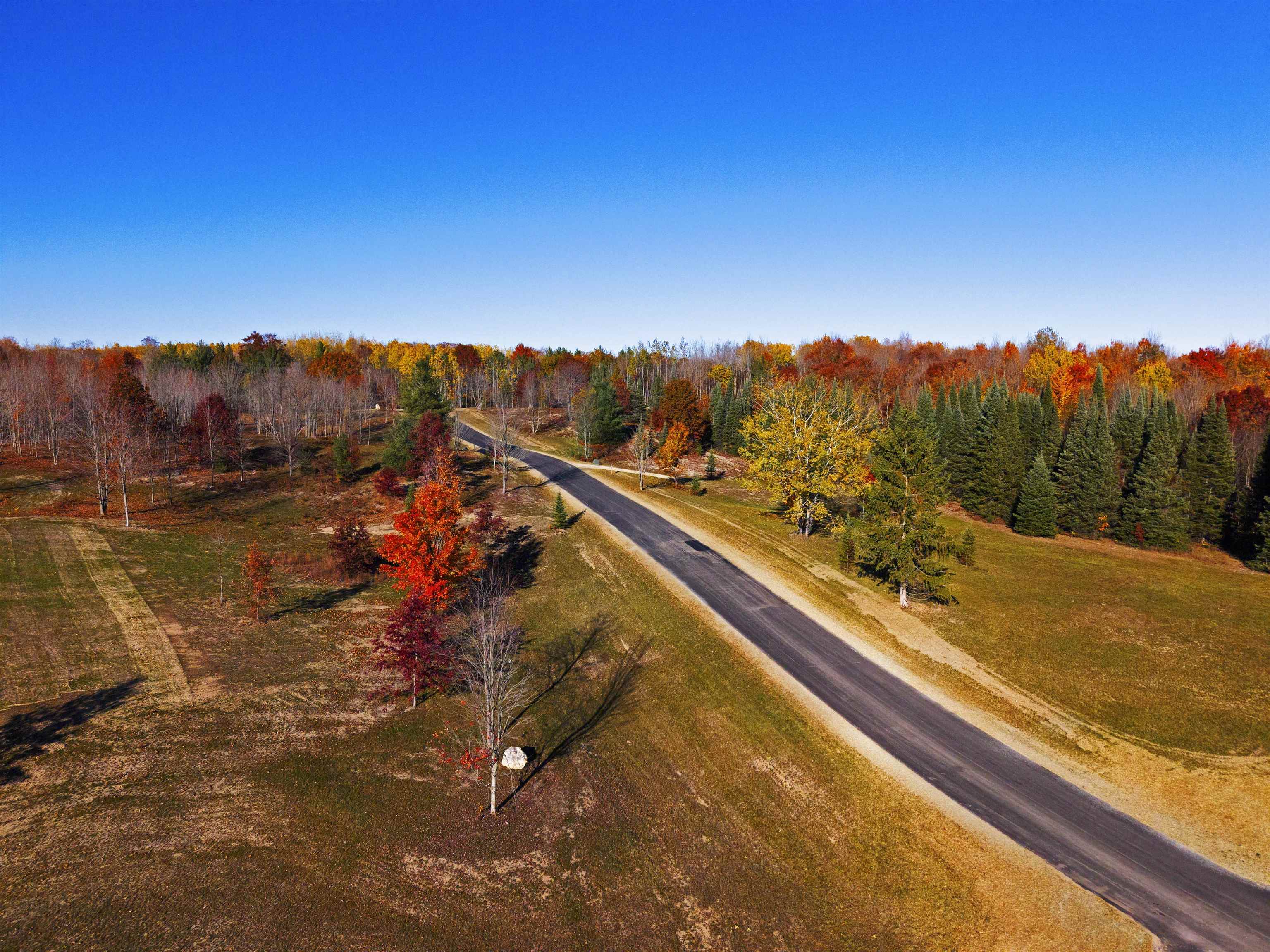 5803 SW Old Oak Trail