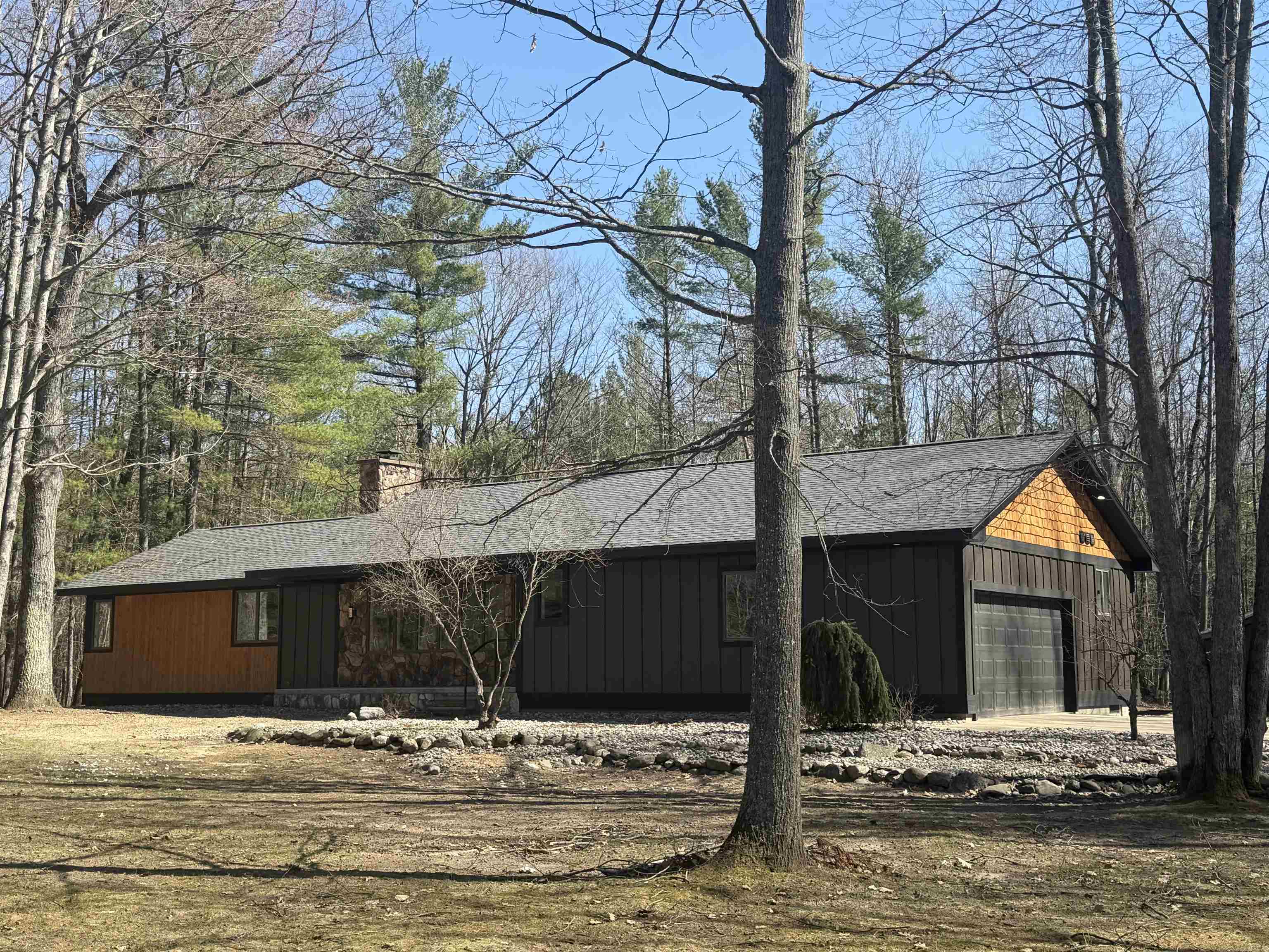 10852 NE Black Bear Road