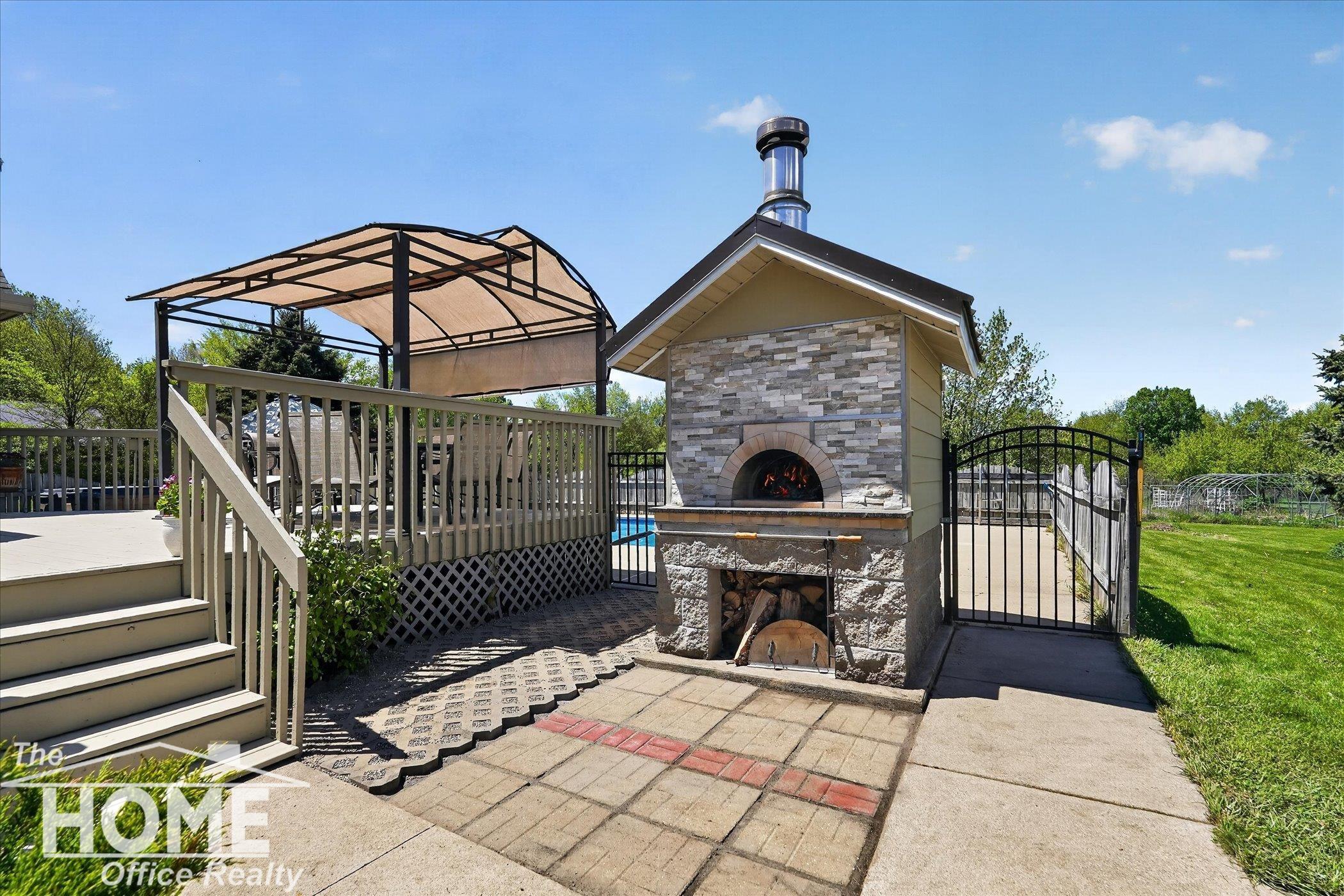 4324 Waugh Road