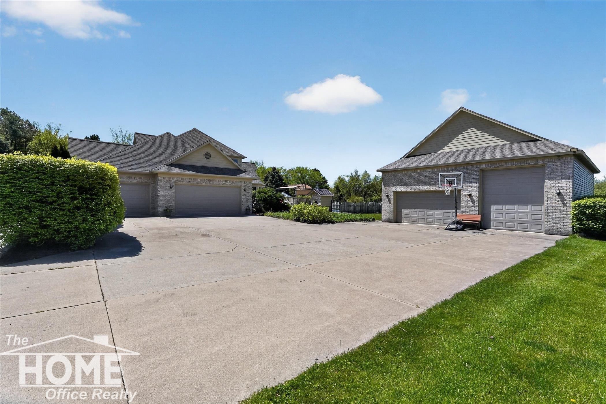 4324 Waugh Road