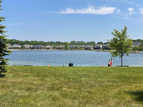 1170 Glass Lake Circle Oxford Charter Township MI 48371