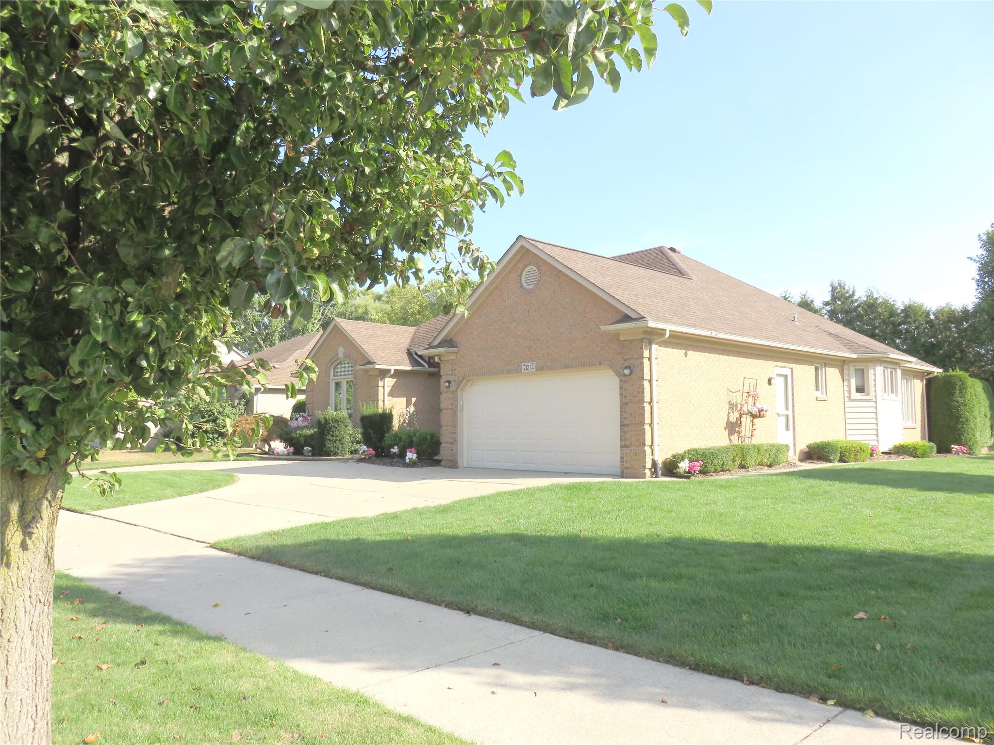 21272 Clearview Drive
