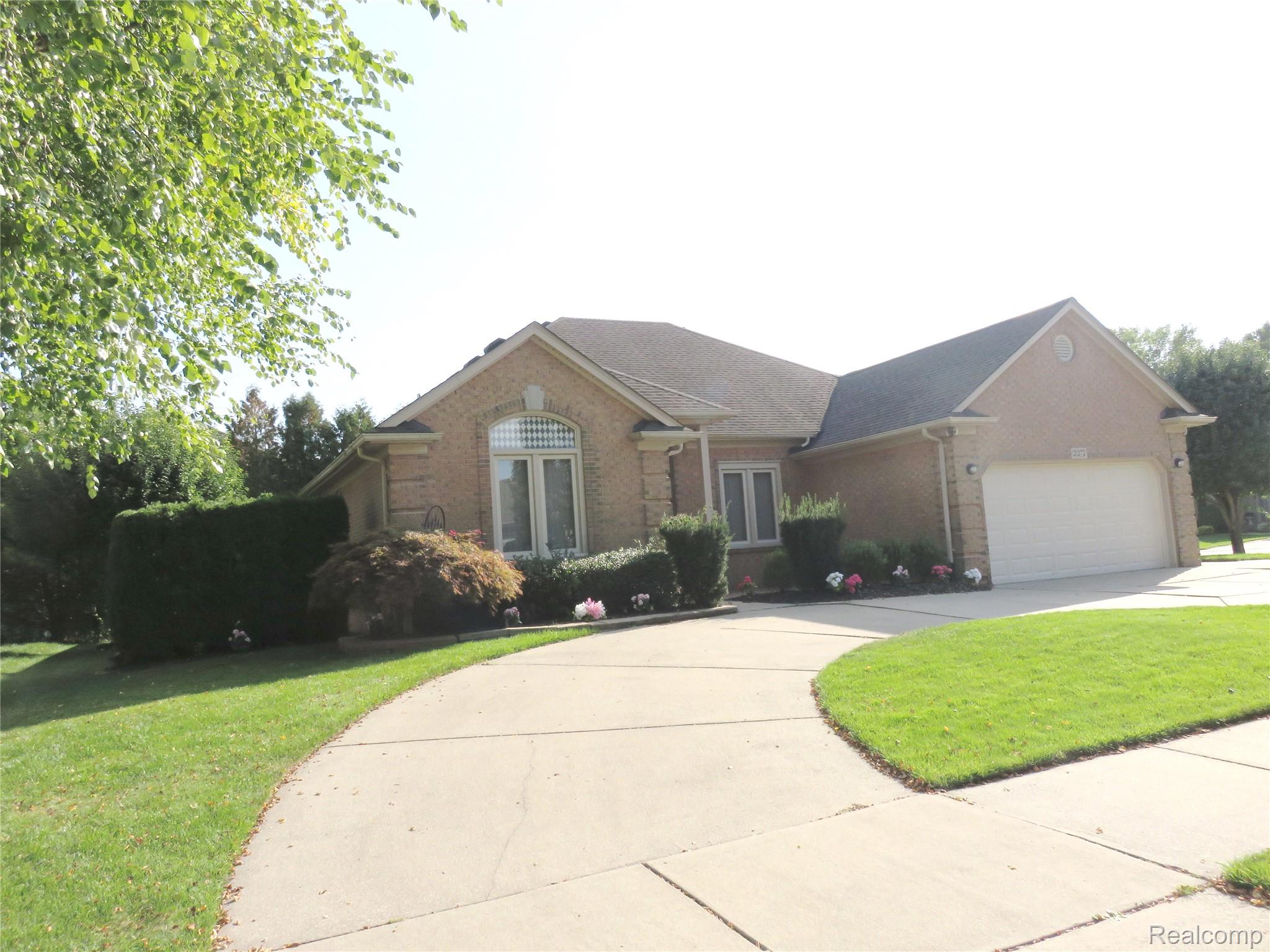 21272 Clearview Drive